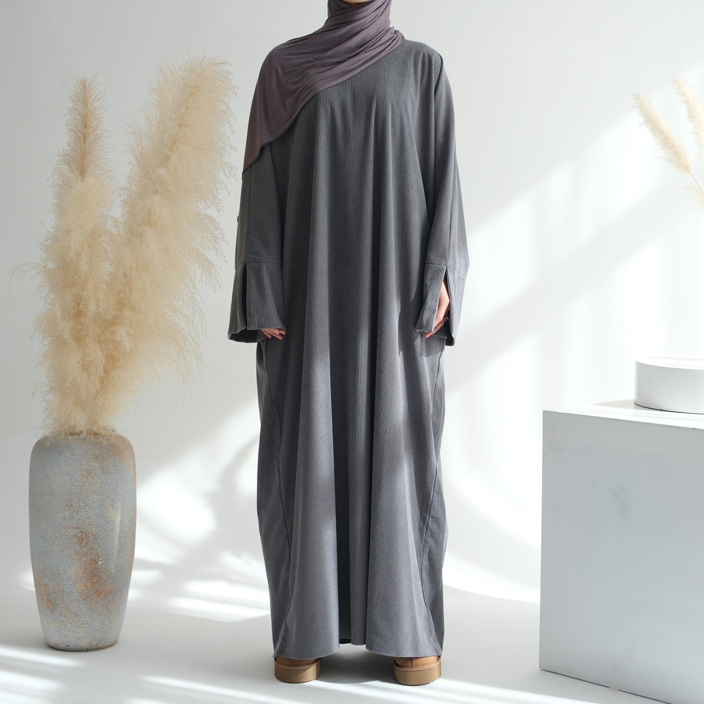 Corduroy Closed Abaya - Gray