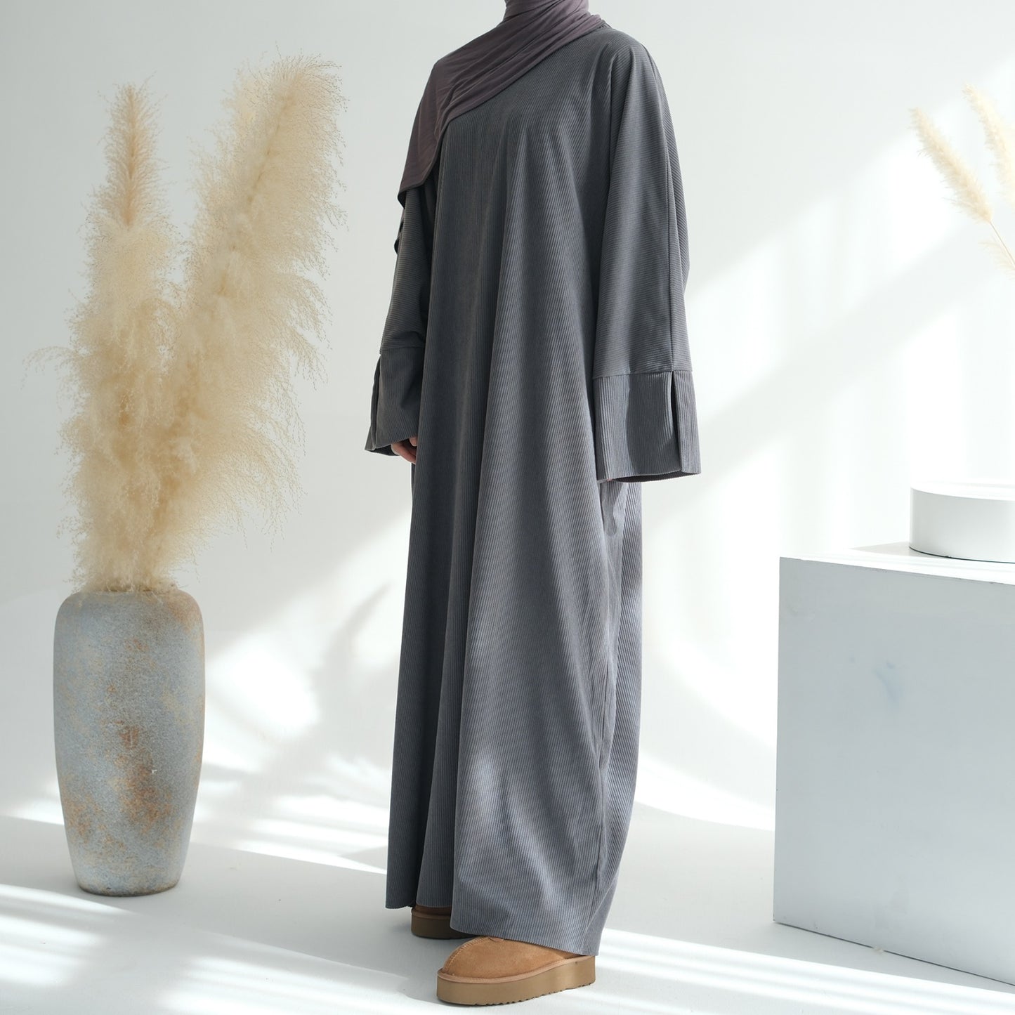 Corduroy Closed Abaya - Gray