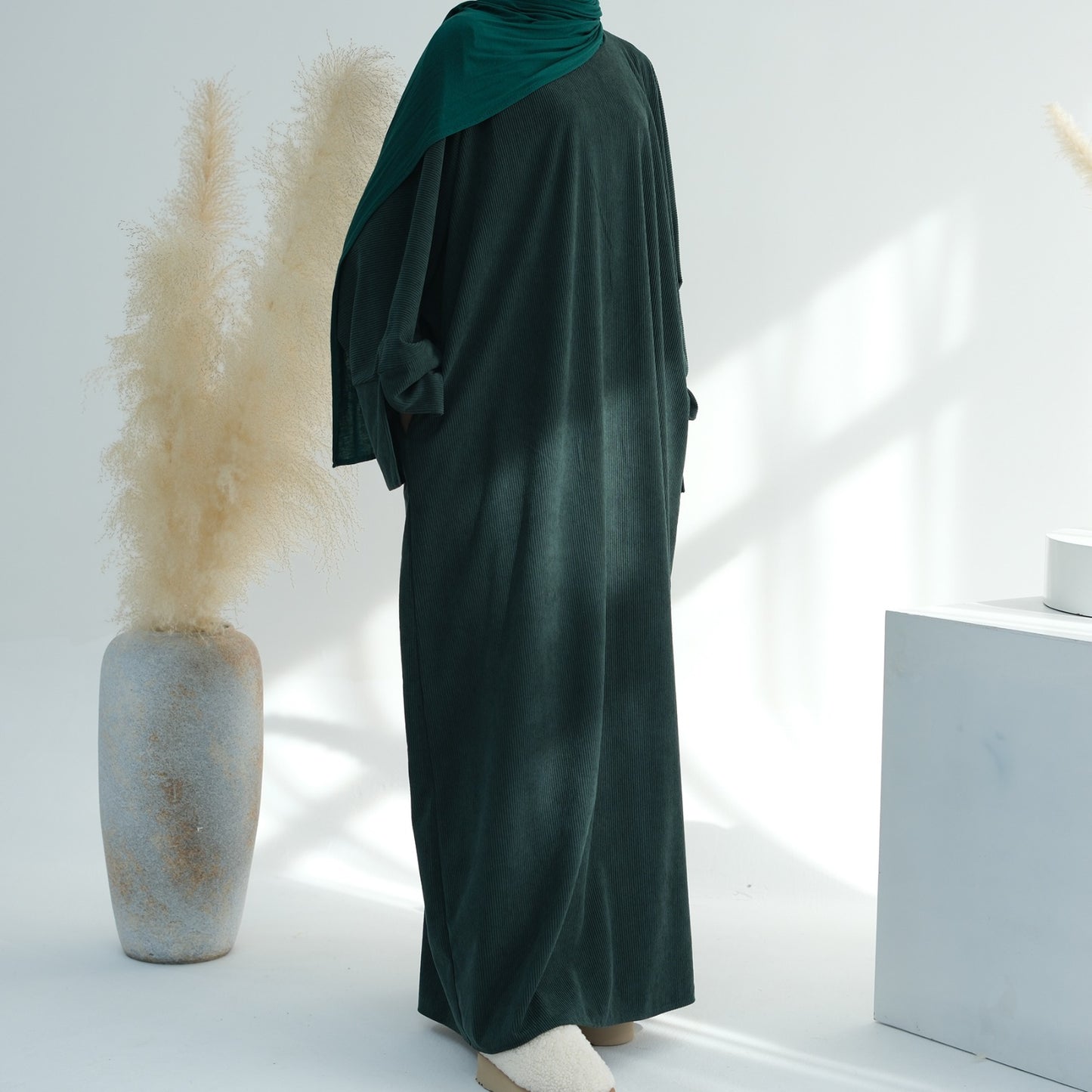 Corduroy Closed Abaya - Green