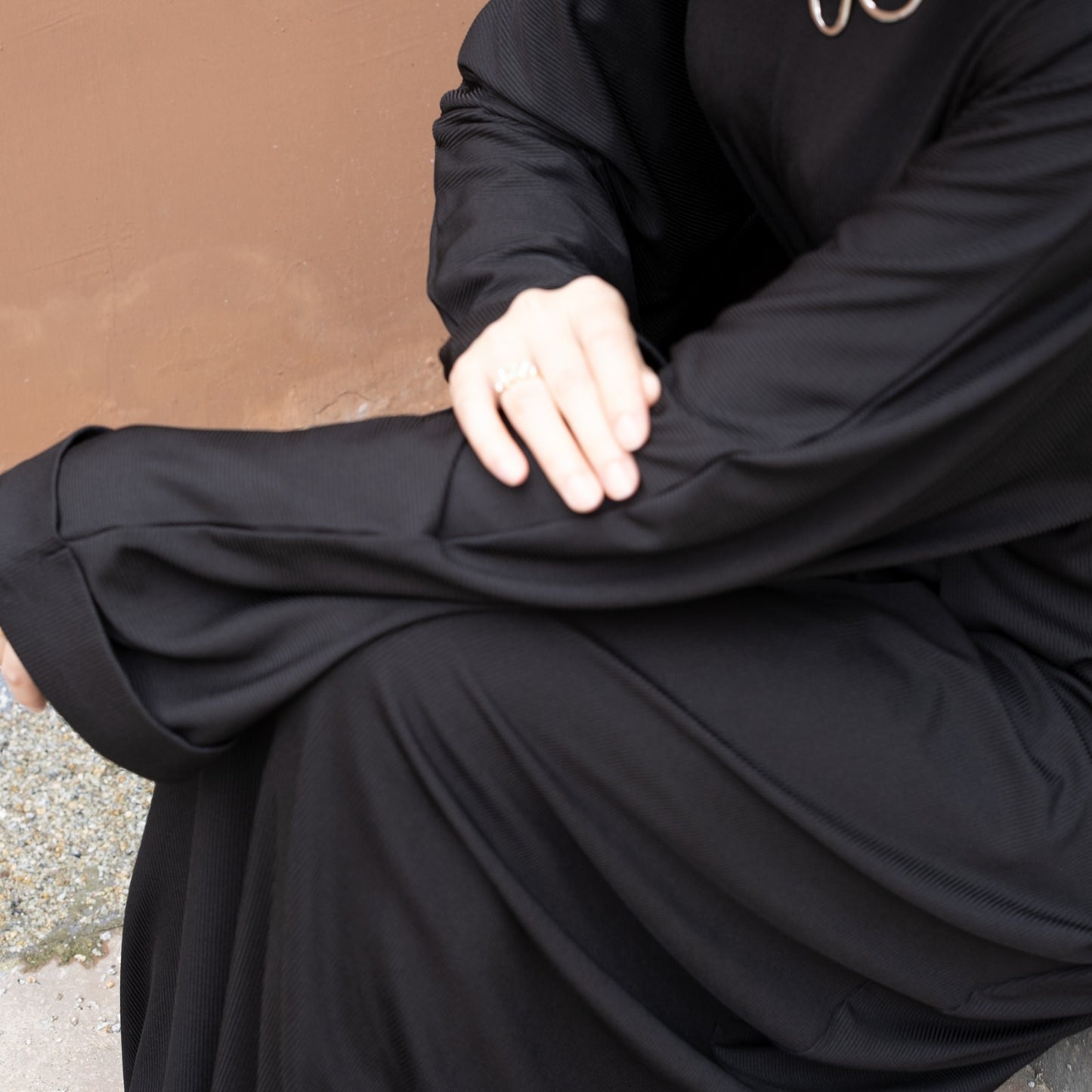 Suraya Knit Abaya - Black
