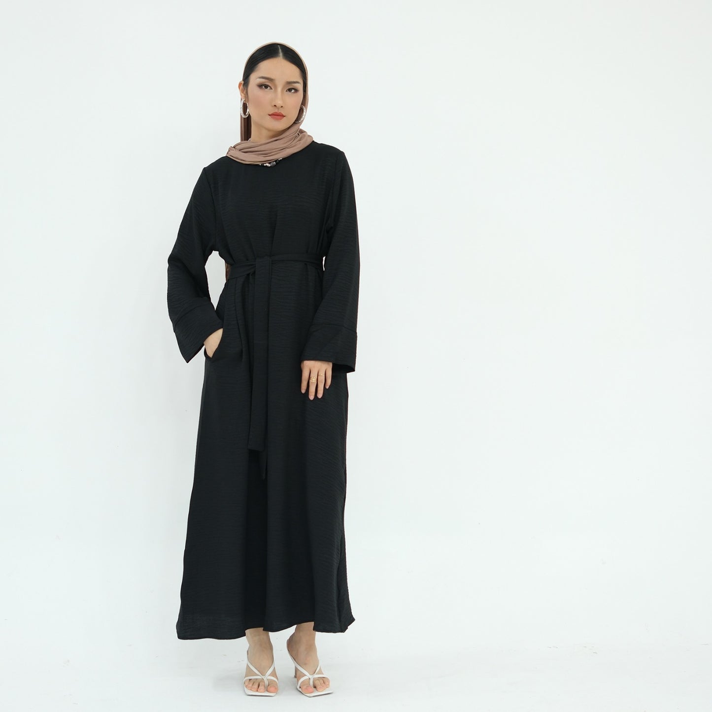 Leanne Linen Abayas - Black