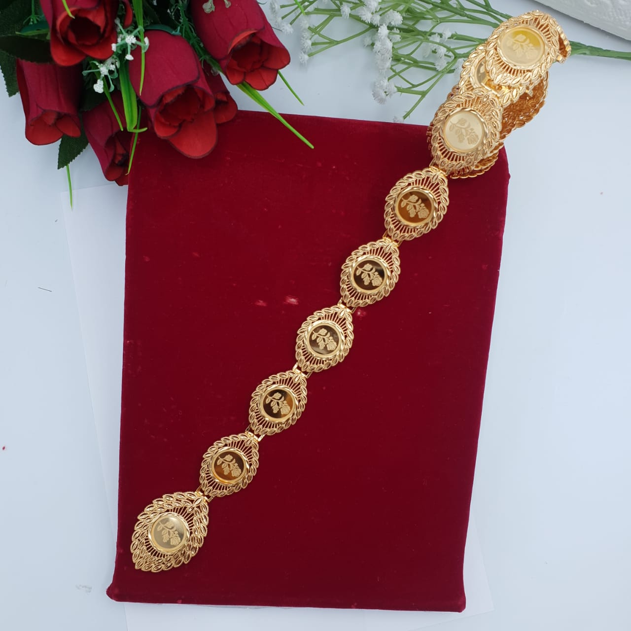 Oval Gold Rose Belt
